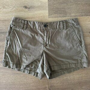 Loft brown khaki green chino cotton shorts size 8 ann taylor adventure preppy